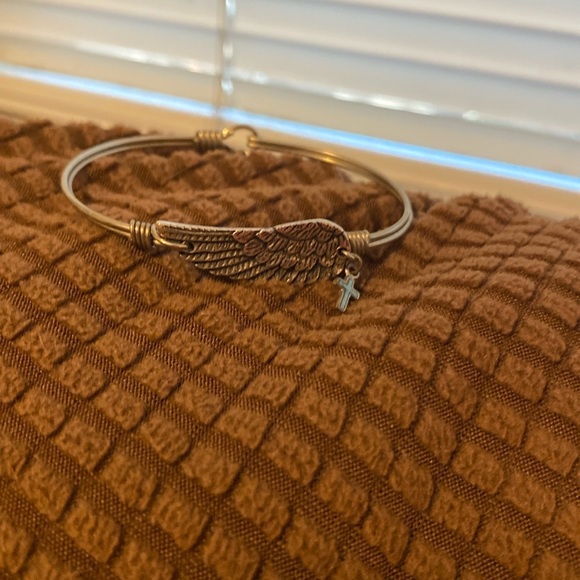 Luca + Danni Jewelry - ANGEL WING BANGLE BRACELET